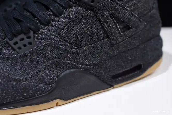 4 Levi's Jordan 'black' Air x AO2571-001 0613